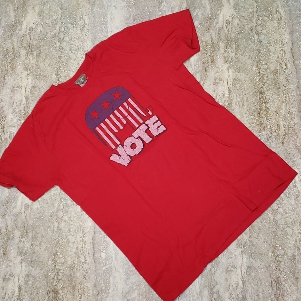 MF VOTE ELEPHANT TEE SHIRT SIZE LARGE